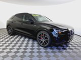 Used 2019 Audi Q8 Prestige image 3