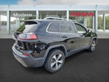 Used 2019 Jeep Cherokee Limited w/ Luxury Group image 4