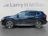 Used 2018 Nissan Rogue SL w/ Premium Package image 2
