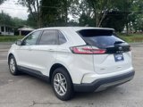 Used 2022 Ford Edge SEL w/ Convenience Package image 3