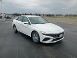 New 2025 Hyundai Elantra SE image 2