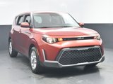 Used 2023 Kia Soul LX w/ LX Technology Package image 2