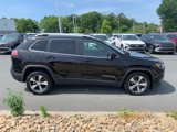 Used 2019 Jeep Cherokee Limited image 6
