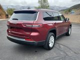 Used 2023 Jeep Grand Cherokee L Laredo image 3