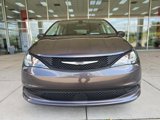 Used 2022 Chrysler Voyager LX image 3
