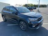 Certified 2022 Volkswagen Taos SE w/ IQ.Drive SE Package image 3