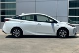 Used 2022 Toyota Prius LE image 3
