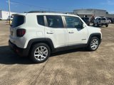 Used 2017 Jeep Renegade Latitude image 3