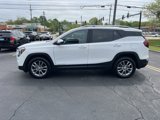 Used 2022 GMC Terrain SLT w/ Infotainment Package II image 3