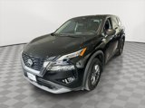 Used 2023 Nissan Rogue S image 3