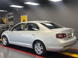 Used 2010 Volkswagen Jetta TDI image 4
