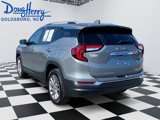 Used 2024 GMC Terrain SLT image 3