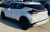 Used 2023 Nissan Kicks SR image 3