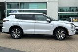 New 2025 Mitsubishi Outlander SE image 3