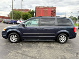 Used 2009 Chrysler Town & Country Touring w/ Entertainment Group #2 image 5