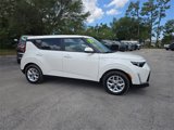 Used 2023 Kia Soul S image 2