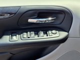 Used 2013 Dodge Grand Caravan SE image 4