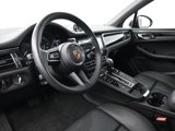 Certified 2024 Porsche Macan image 4