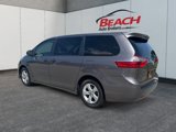 Used 2020 Toyota Sienna L image 5