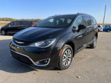 Used 2020 Chrysler Pacifica Touring-L Plus w/ Advanced Safetytec Group image 5
