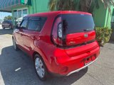 Used 2017 Kia Soul + image 4