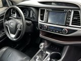 Used 2014 Toyota Highlander XLE image 5