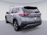 Used 2023 Nissan Rogue SL w/ SL Premium Package image 4
