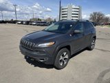Used 2017 Jeep Cherokee Trailhawk image 2