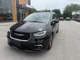 Used 2021 Chrysler Pacifica Touring-L image 2
