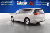 Used 2017 Chrysler Pacifica Touring-L Plus image 5