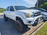 Used 2015 Toyota Tacoma 4x4 Double Cab image 2