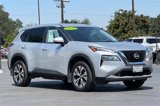 Used 2023 Nissan Rogue SV image 2