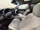 Used 2018 Toyota Camry SE w/ Moonroof Package image 5