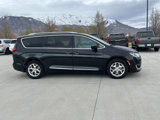 Used 2020 Chrysler Pacifica Touring-L w/ Tire & Wheel Group image 2