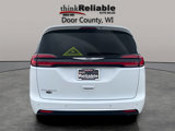 Used 2023 Chrysler Pacifica Touring-L image 4
