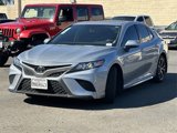 Used 2020 Toyota Camry SE image 3