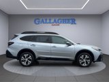 Used 2022 Subaru Outback Limited image 3