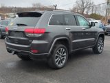 Used 2017 Jeep Grand Cherokee Overland image 3