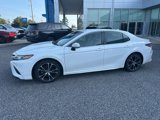 Used 2020 Toyota Camry SE image 2