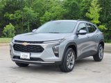 New 2025 Chevrolet Trax LT w/ Driver Confidence Package image 3