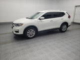 Used 2018 Nissan Rogue SV image 2