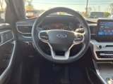 Used 2022 Ford Explorer XLT w/ Equipment Group 202A image 6