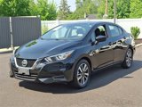 Used 2022 Nissan Versa SV image 3