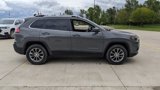 Used 2021 Jeep Cherokee Latitude Lux image 2