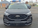 Used 2022 Ford Edge SE w/ Black Appearance Package image 2