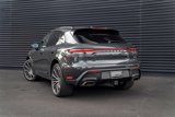 Used 2025 Porsche Macan image 3