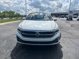 Used 2023 Volkswagen Jetta SEL image 3