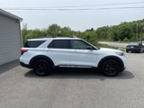 Used 2023 Ford Explorer XLT w/ Equipment Group 202A image 4