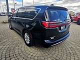 Used 2023 Chrysler Pacifica Touring-L image 6