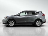 Used 2017 Nissan Rogue SV image 2